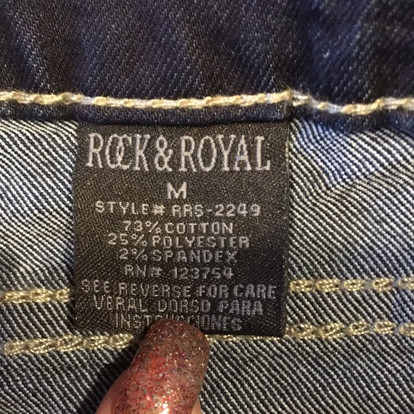 Denim shorts - Picture 5 of 5